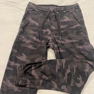 Athleta Camo Jogges